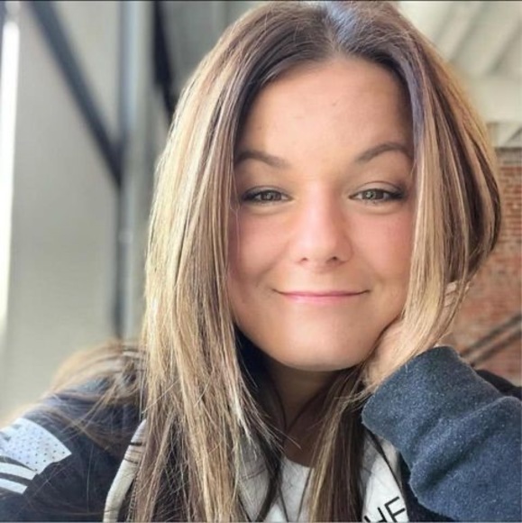 Meet the Posher Other - Meet your Posher, Jenn